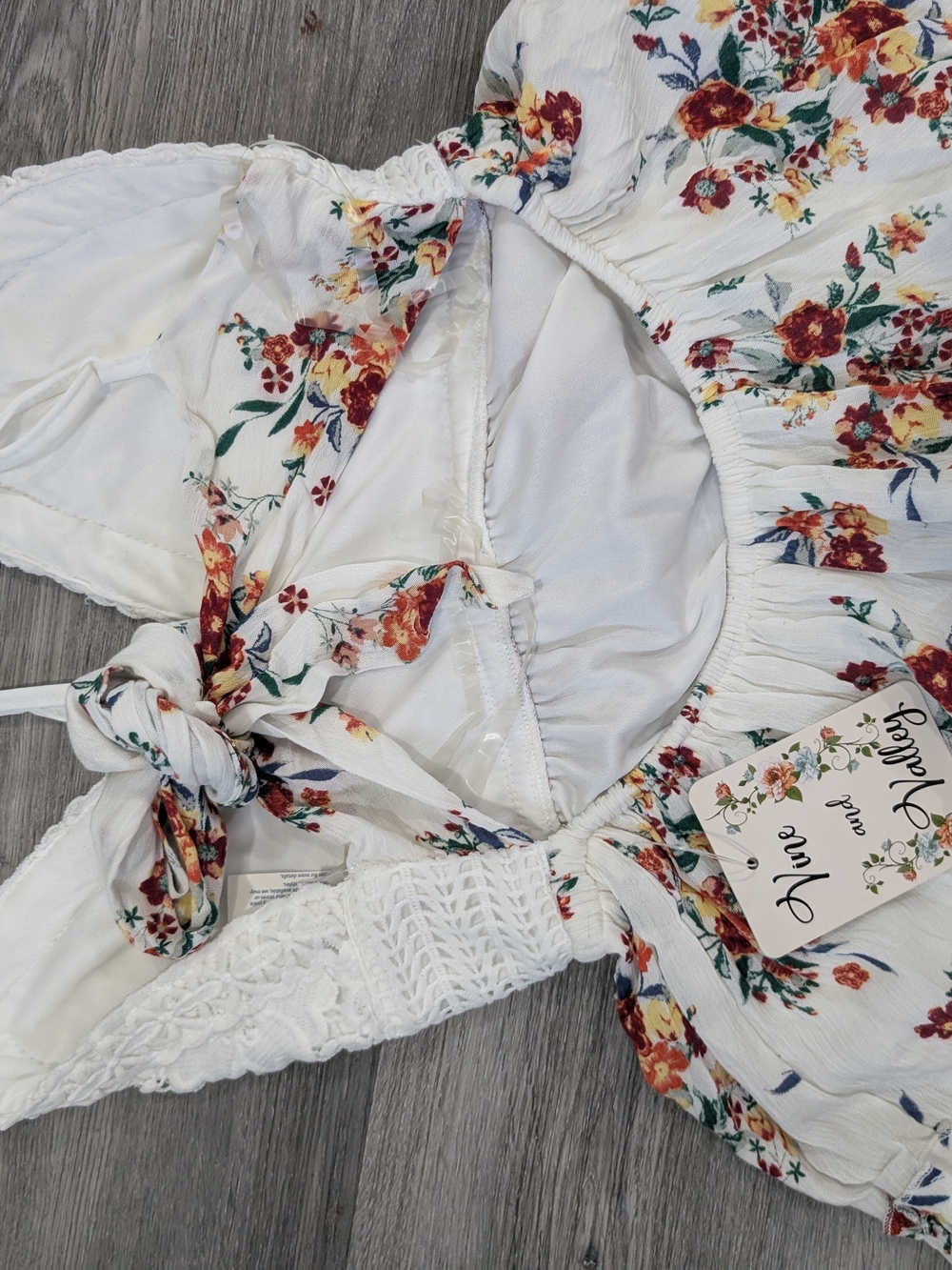 White Floral Crochet Bodice High-Low Sundress - Picture 3 of 3